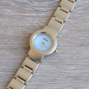 Eikon Women's Quartz Watch New Battery